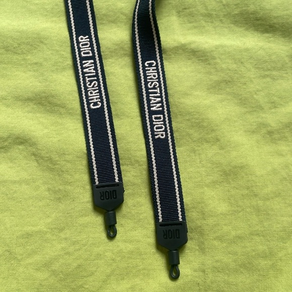 NWOT: Authentic Christian Dior Logo Shoulder Strap no ring - Picture 4 of 14
